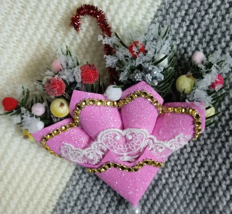 Іграшки на  ялинку 4