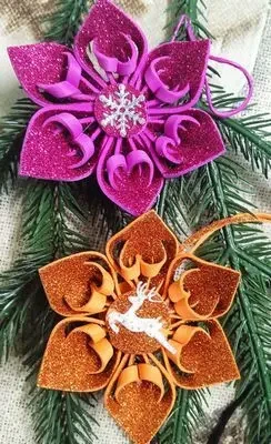 Іграшки на  ялинку 8