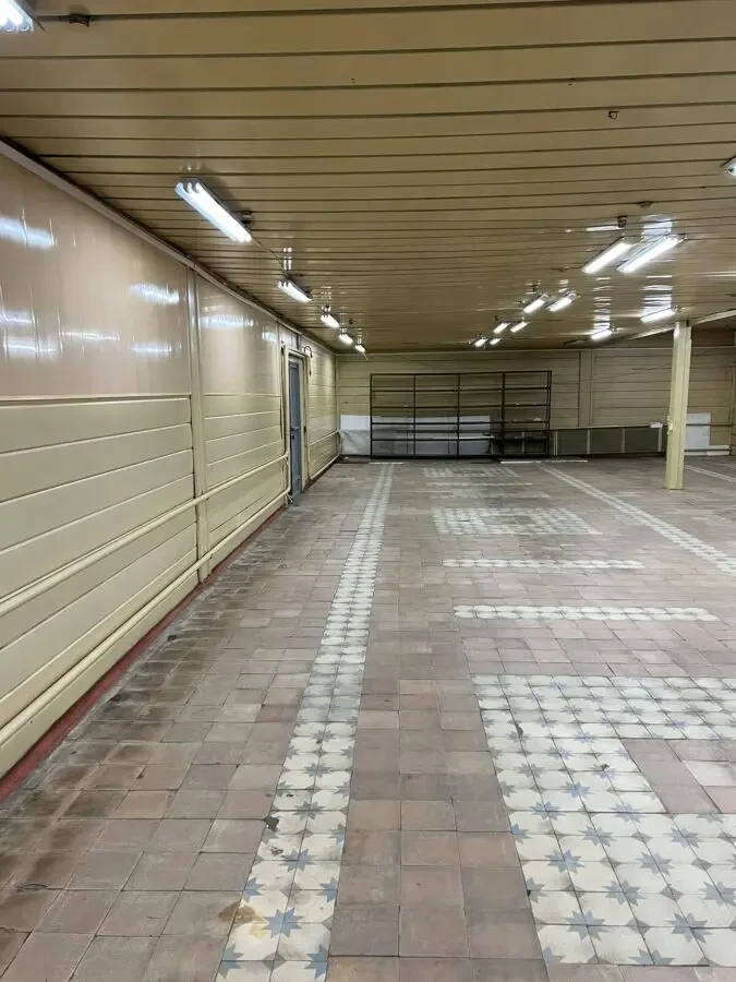 Сдам торговое помещение 350м2 на Салтовке, 1-й этаж 2 отдельных входа. 3