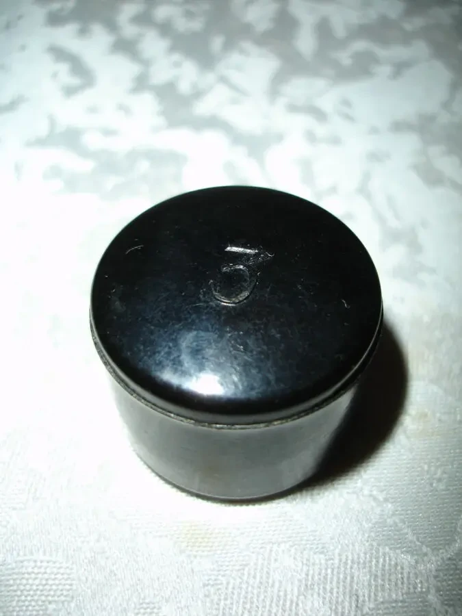 ГИРЯ/гирка дитяча пластмасова чорна; з дитячого набору. РАРИТЕТ. 4