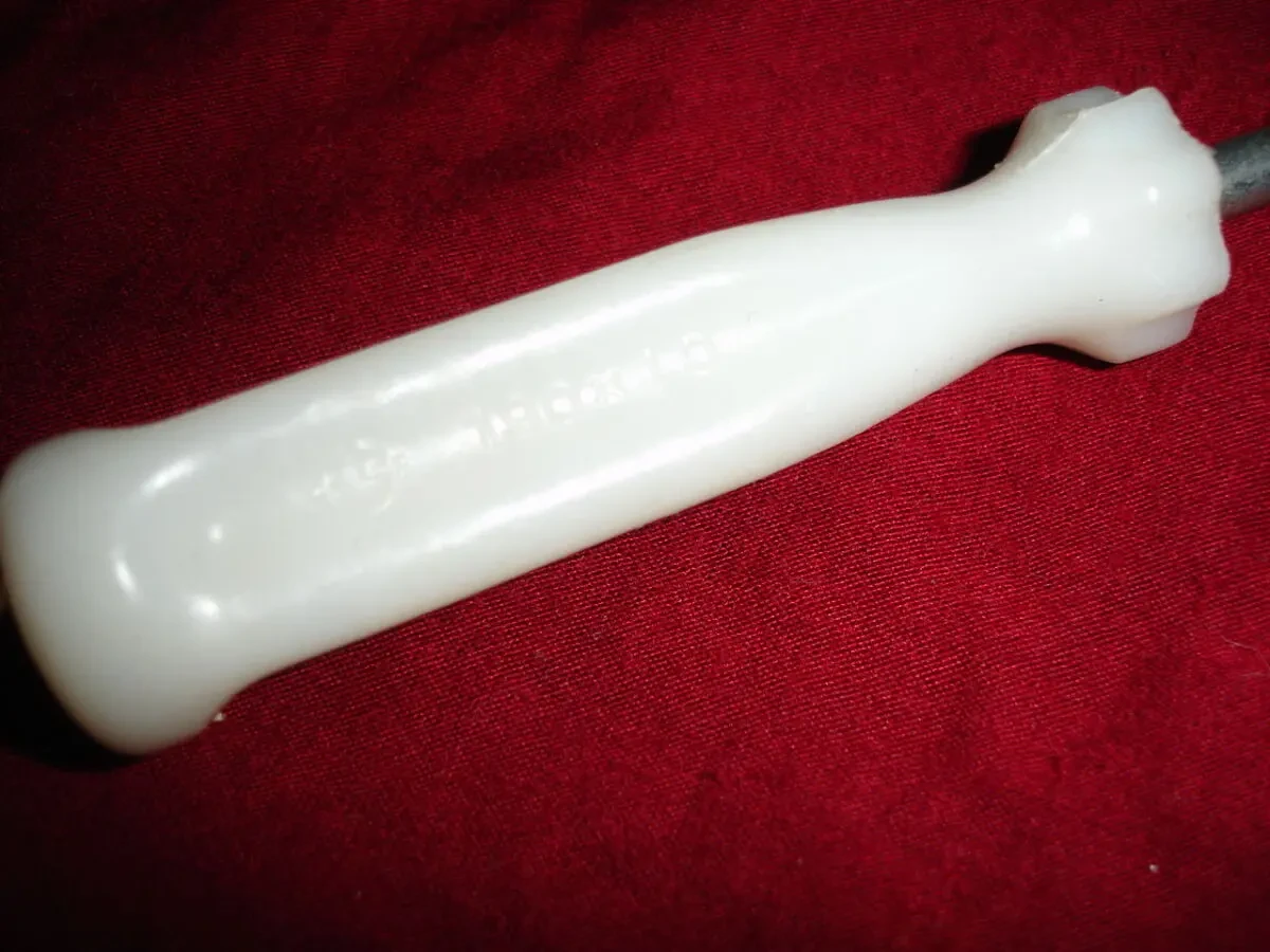 ОТВЕРТКА/викрутка НОВА, довжиною 19 см, плоска, пряма; міцна. РАРИТЕТ 6