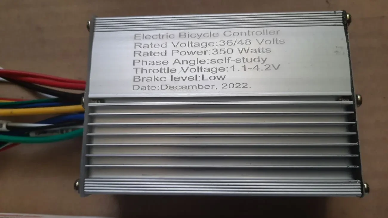 Контроллер велосипеда скутера самоката 36/48 V 350w.