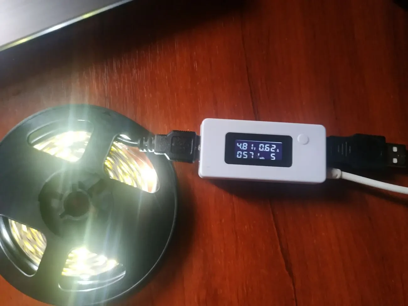Светодиодная Лента 5 v, 5 метров, SMD2835, РАБОТАЕТ ОТ POWER BANk 3