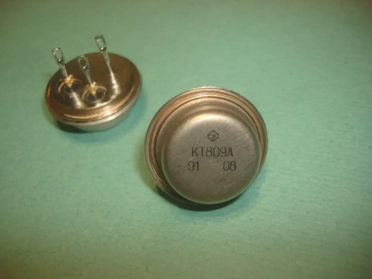 Транзисторы КП809.КП922.КТ908.КТ808.КТ809..КТ818.КТ819.2Т709.КТ903 5