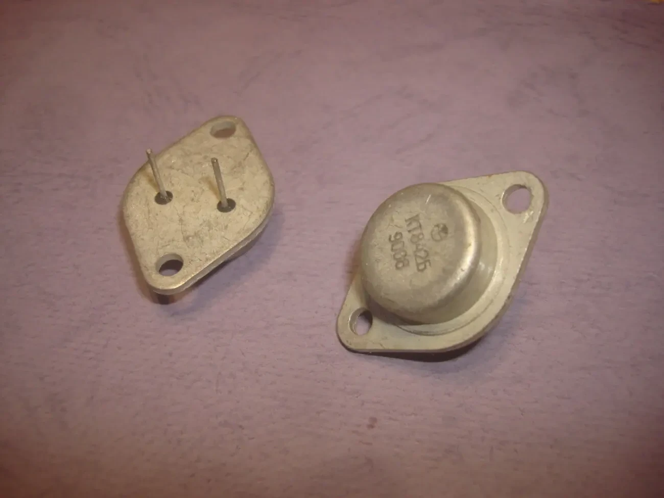 Транзисторы КП809.КП922.КТ908.КТ808.КТ809..КТ818.КТ819.2Т709.КТ903 7