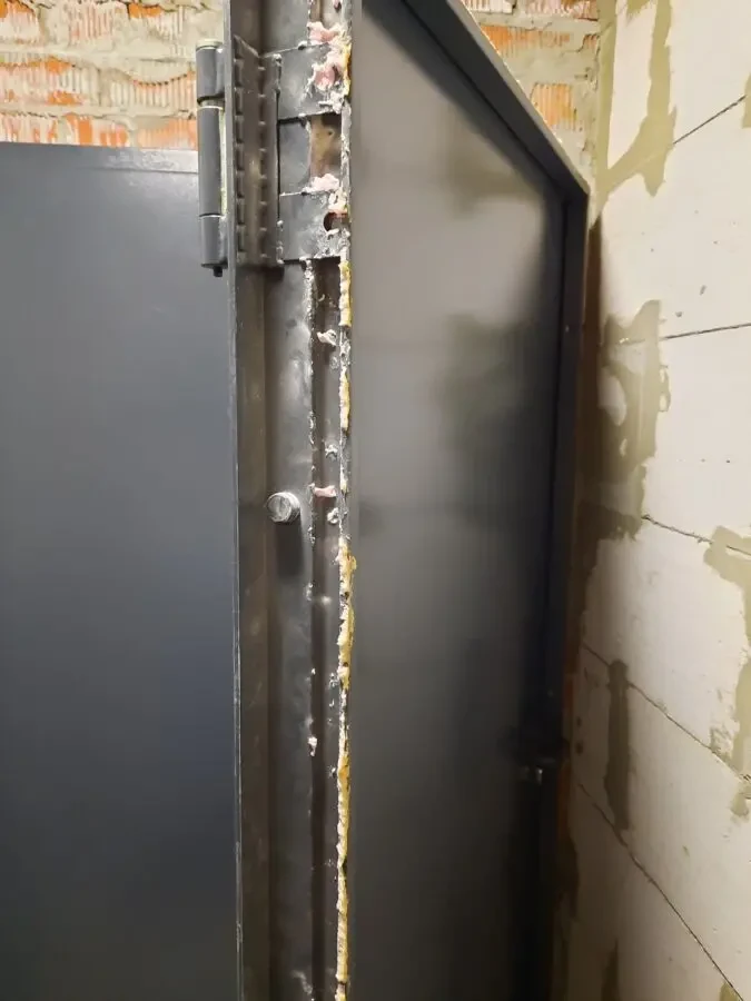 Двери входные металлические 3