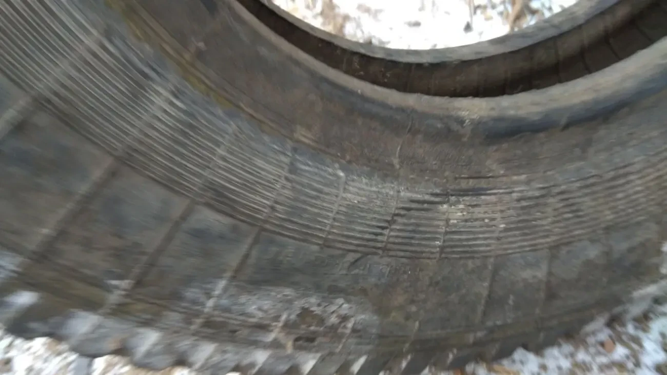 Шина 10.00R20. 280R508. Д-2М . И-А265-1 7