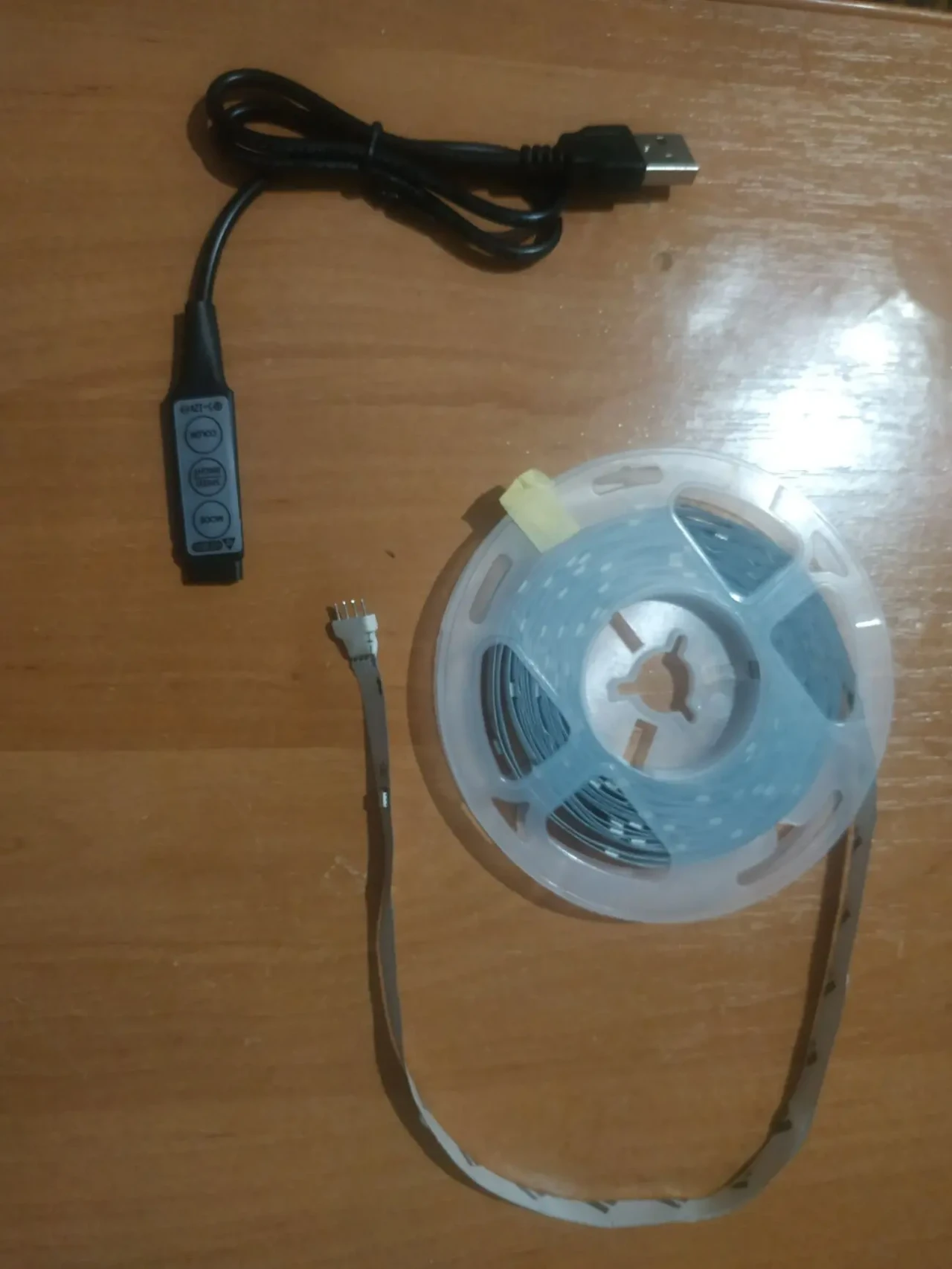 Светодиодная Лента 5 v, 5 метров, Led RGB USB с контроллером 3