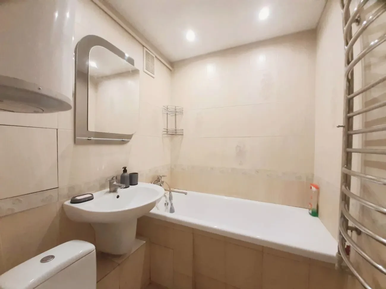 Центр! 4 места! У ТРЦ Никольский с красивым видом! 6