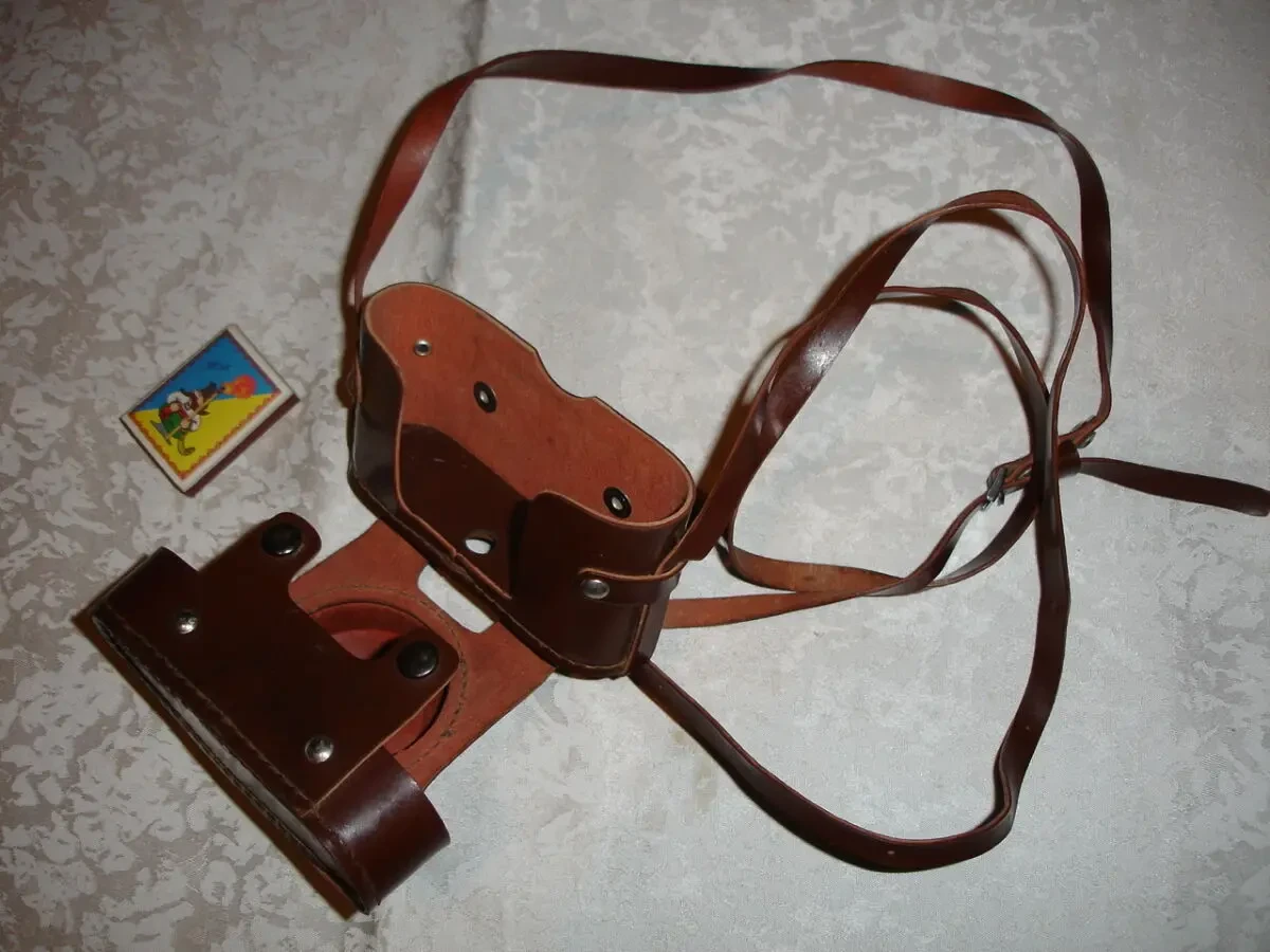 Фотоапарат СМЕНА повоєнного часу випуску, робочий, + шкіряний футляр 8