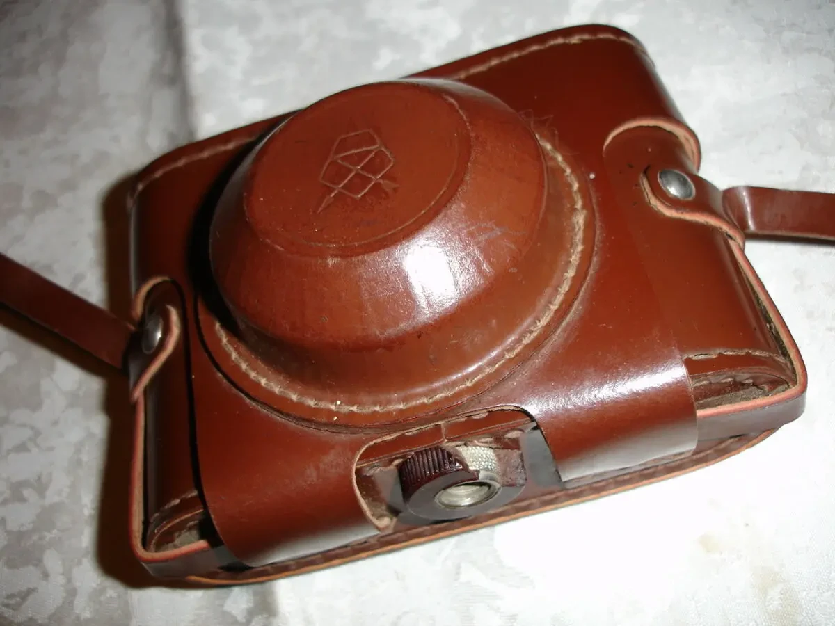 Фотоапарат СМЕНА повоєнного часу випуску, робочий, + шкіряний футляр 9