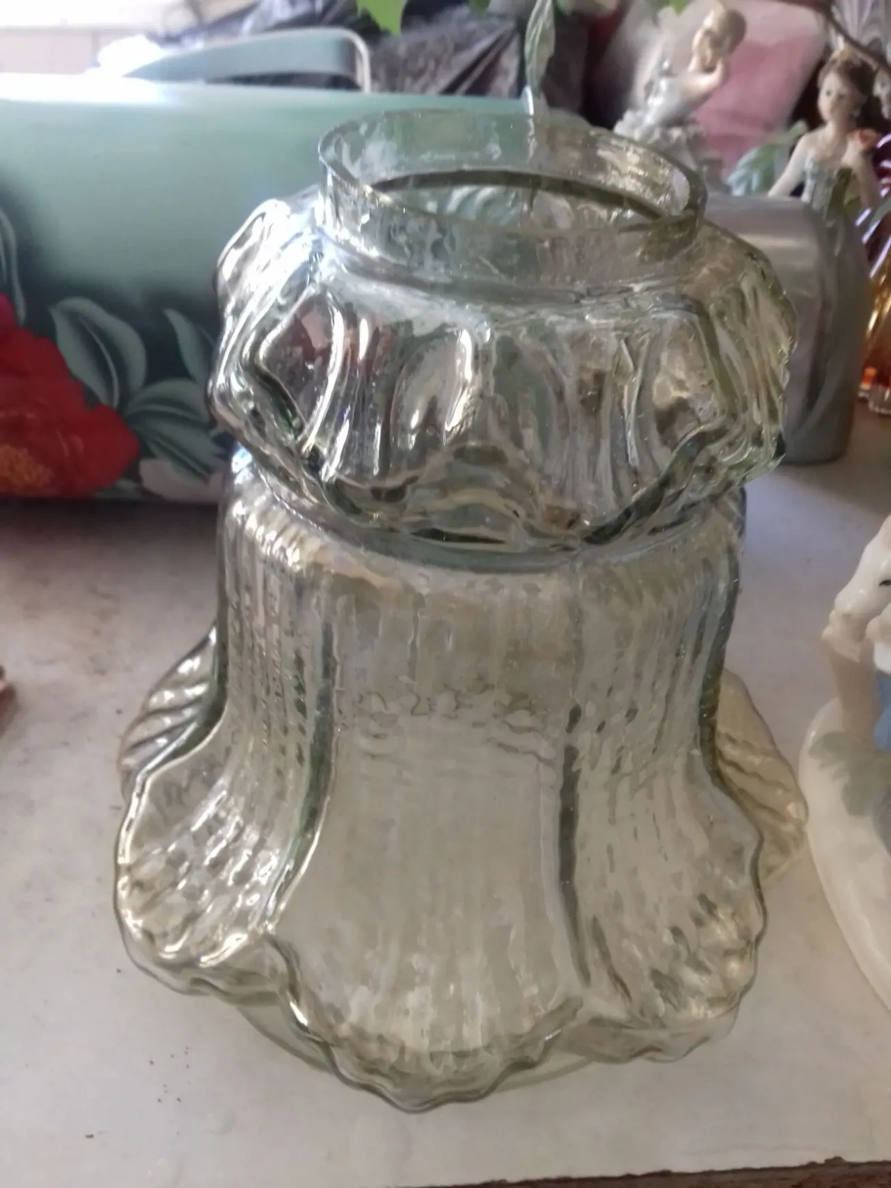 Плафон до люстри або бра