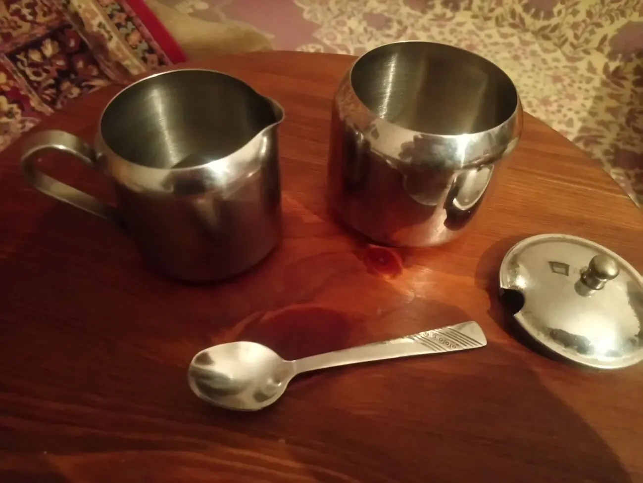 Изящная сахарница из нержавейки с ложкой. . Германия. Brener. В. 9 см 4