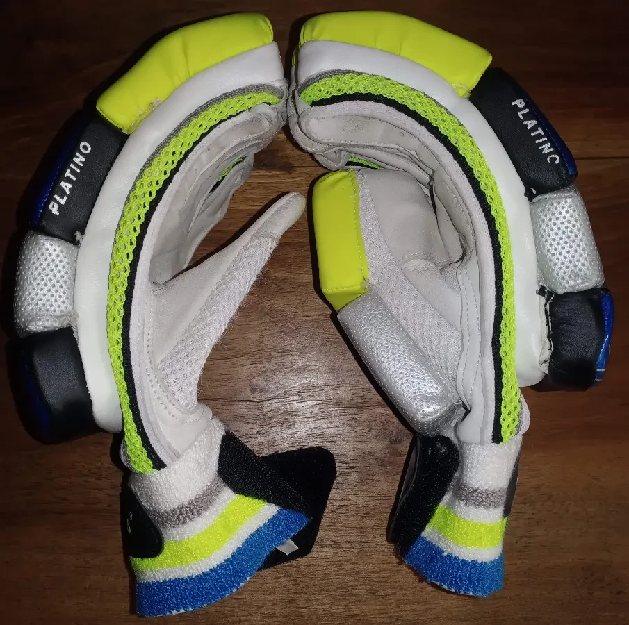 Підліткові рукавички для крикету Sunridges 5