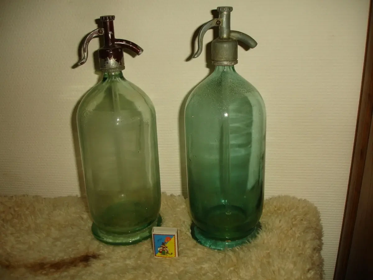 СИФОН скляний, багаторазовий ємністю 2 л для газування води. РАРИТЕТ.