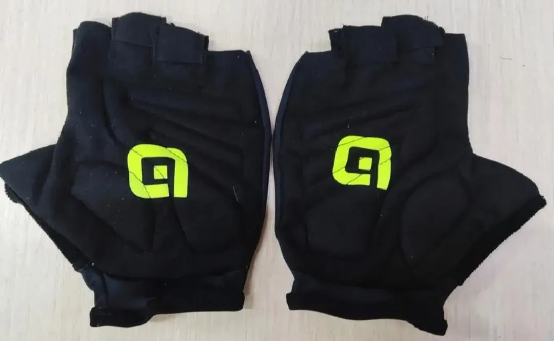 Спортивні рукавички без пальців OLE 2