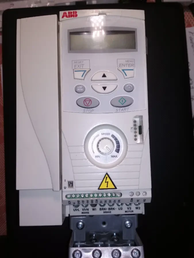 Преобразователи частоты АВВ: ACS310-03E-13A8-4. 2