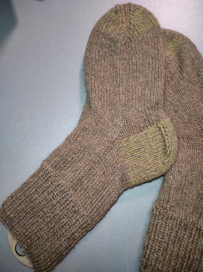 Продам в'язані вовняні шкарпетки