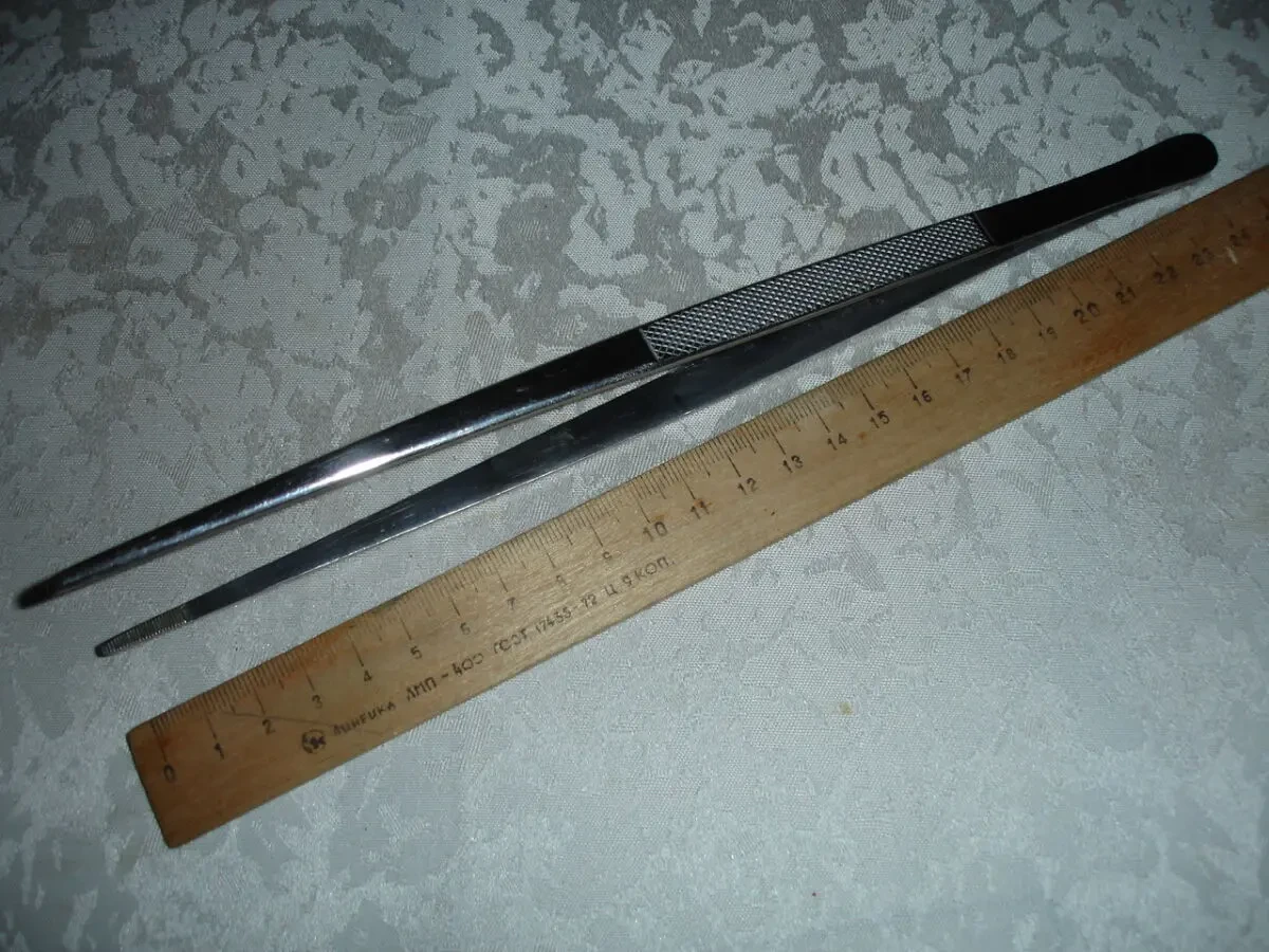 ПИНЦЕТ/пінцет металевий, 25 см з насічками і 20 см з гачком. НОВІ ссср 3