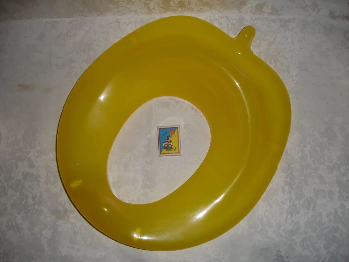 НАКЛАДКА, насадка ДИТЯЧА (дитяче СИДІННЯ) на унітаз. Стан НОВОЇ.