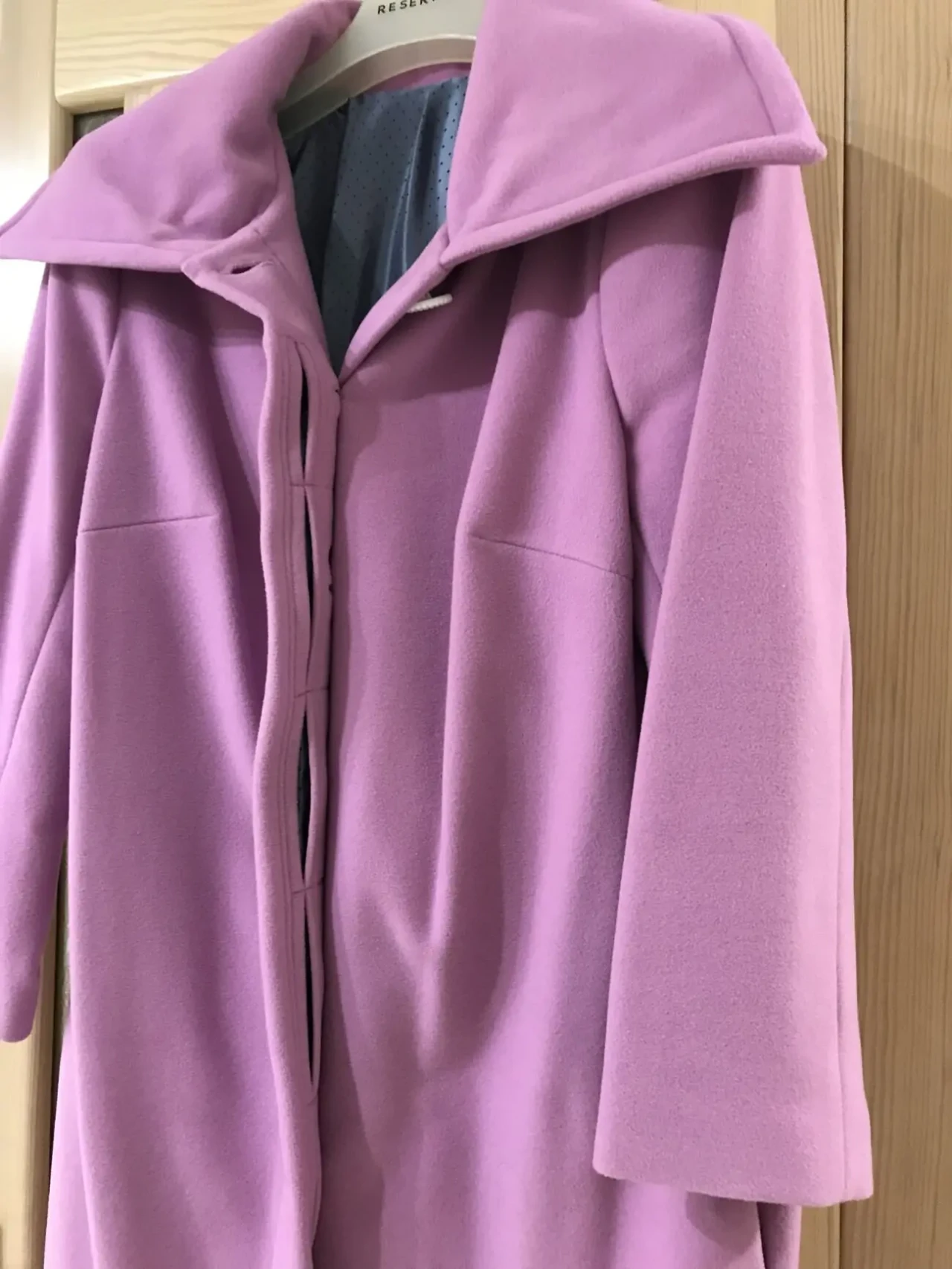 Продам новое пальто демисезонное 3