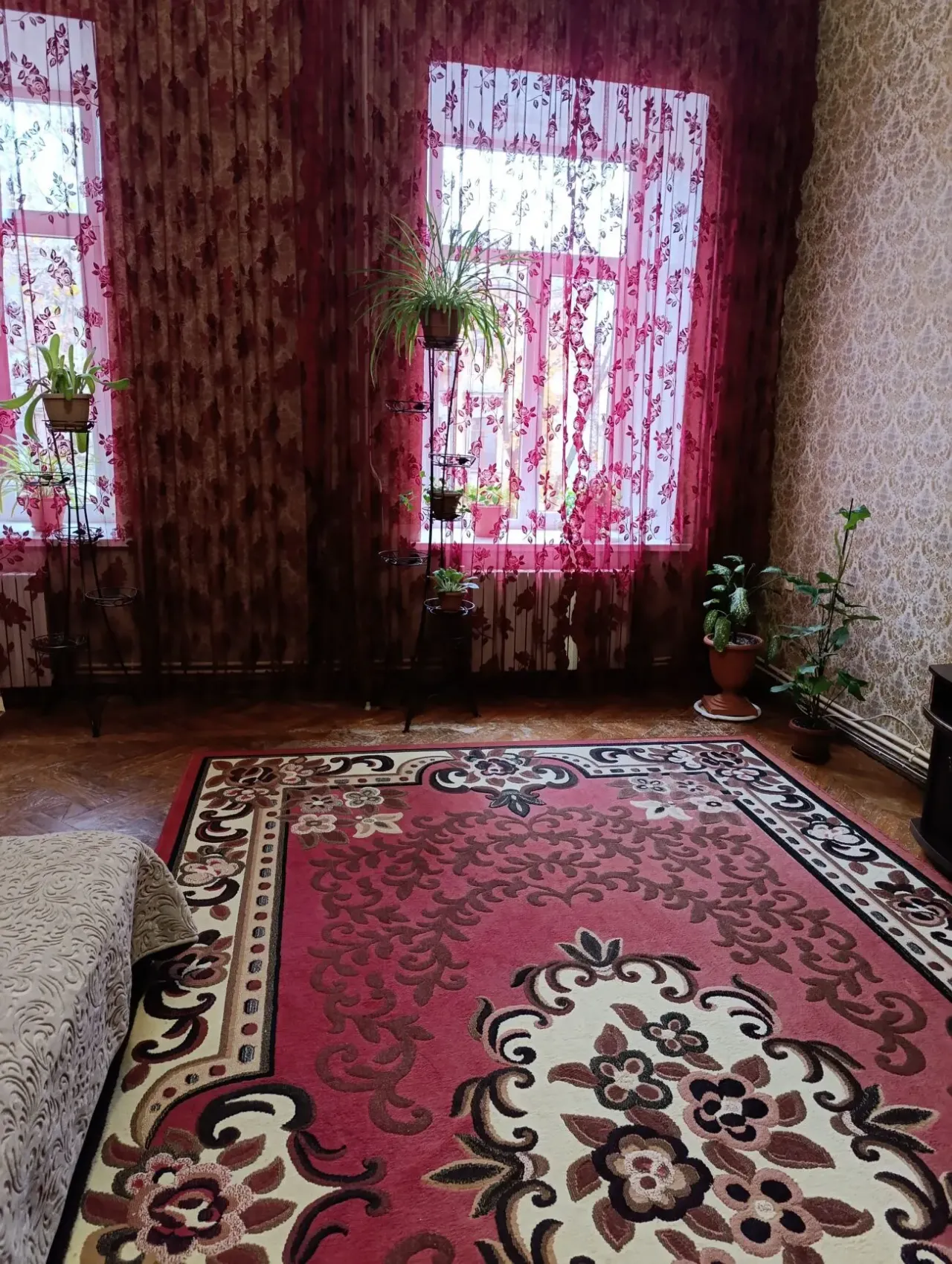 Сдам свою комнату ул.Екатерининская в центре города. Для 1 человека. 4