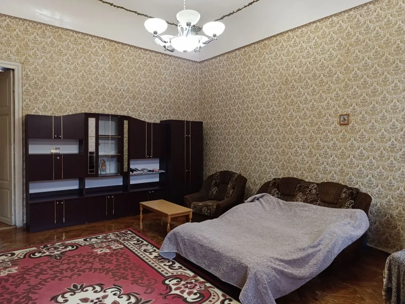 Сдам свою комнату ул.Екатерининская в центре города. Для 1 человека. 3