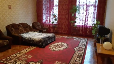 Сдам свою комнату ул.Екатерининская в центре города. Для 1 человека.