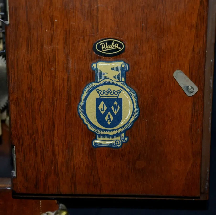 Кабинетные каминные настольные часы Warmink Wuba. 3