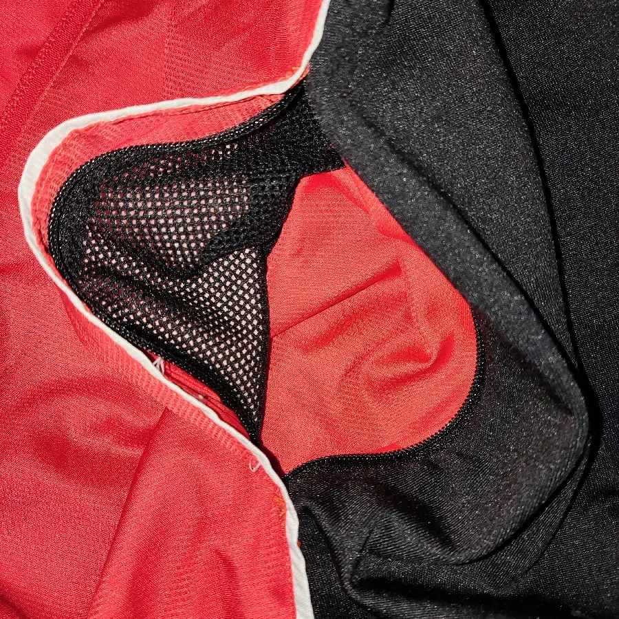 Ведосипедная ветровка Bagheera 9