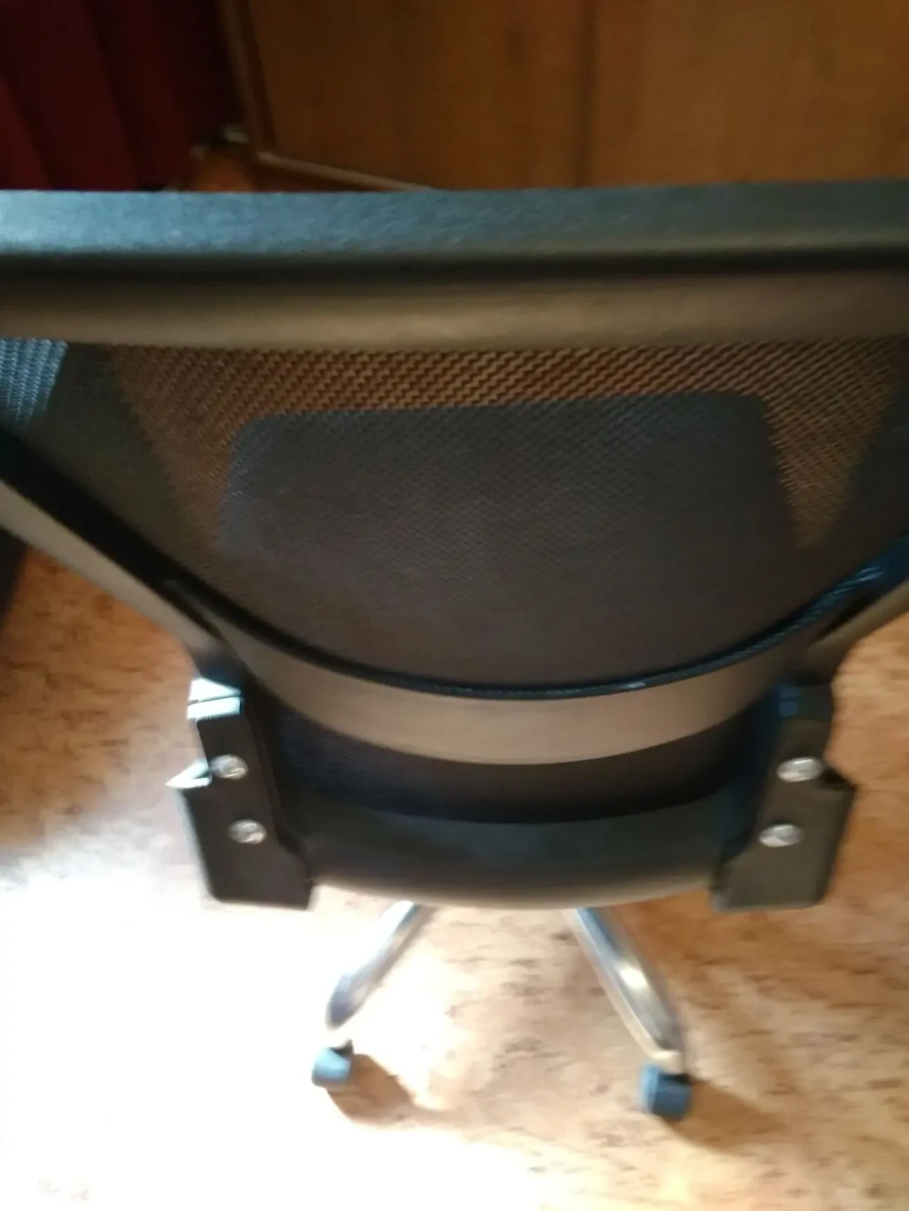 Кресло офисное Eklips 3