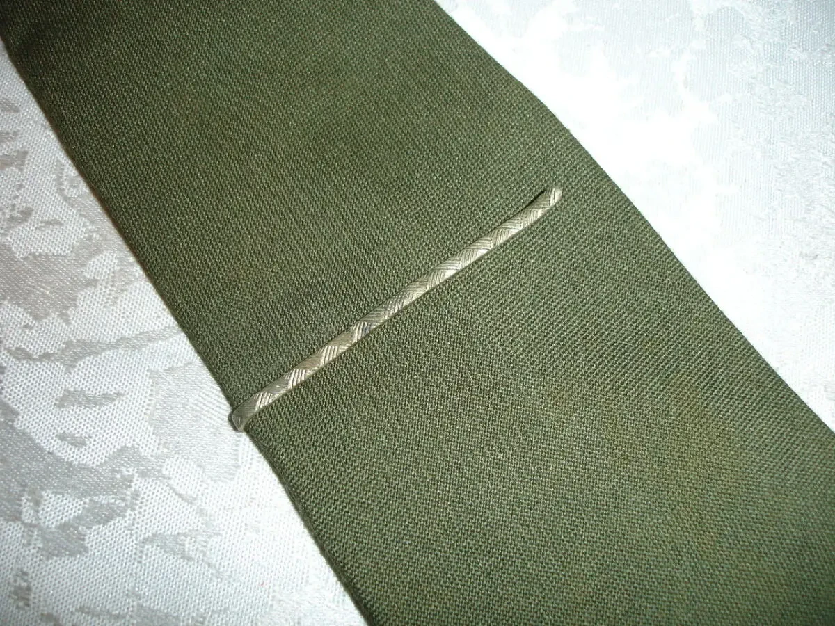 ЗАЖИМ/затискач/ЗАТИСК для галстука, металевий, довж. 6 см. РАРИТЕТ. 4