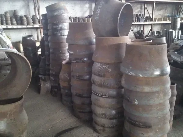 Переход стальной цельнотянутый Ду15-1200 мм, стенка 2-20 мм