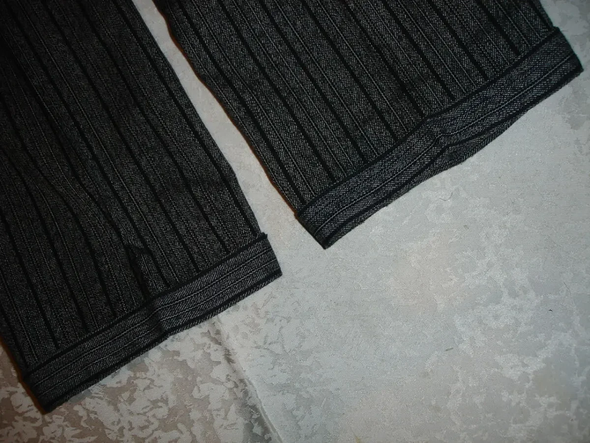 ШТАНЫ/брюки  42-44 р., сірі в чорну смужку + шалик в тон. ШЕРСТЬ. НОВІ 5