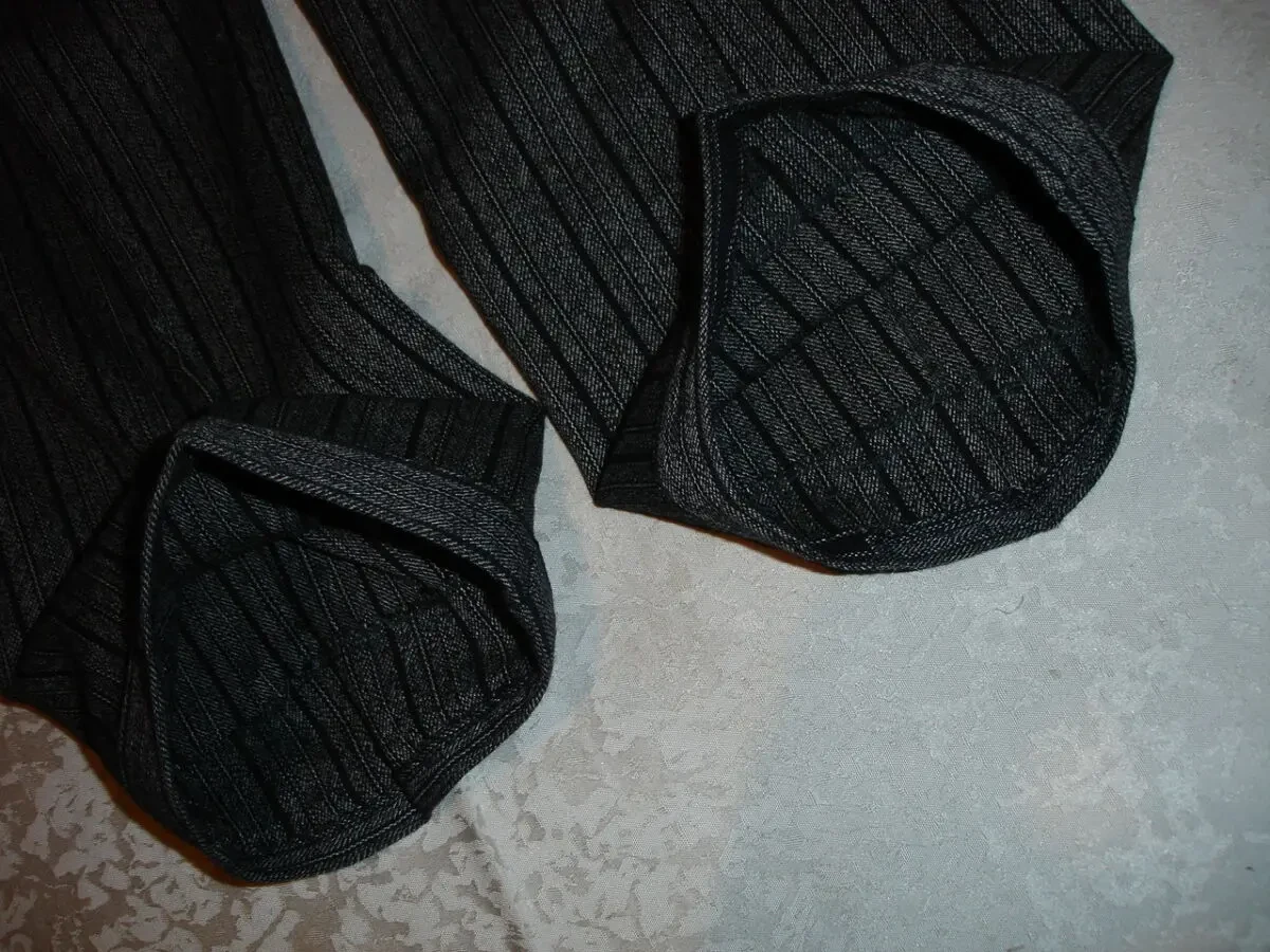 ШТАНЫ/брюки  42-44 р., сірі в чорну смужку + шалик в тон. ШЕРСТЬ. НОВІ 6