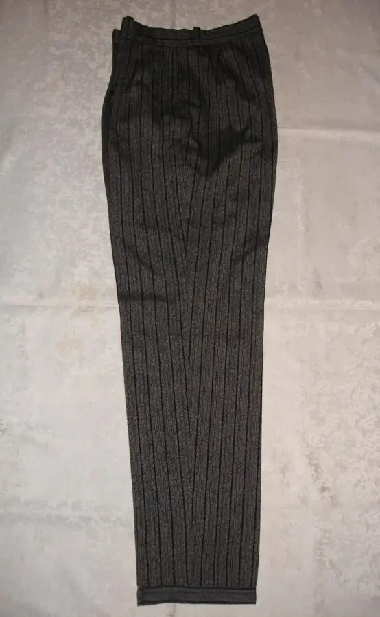 ШТАНЫ/брюки  42-44 р., сірі в чорну смужку + шалик в тон. ШЕРСТЬ. НОВІ 9