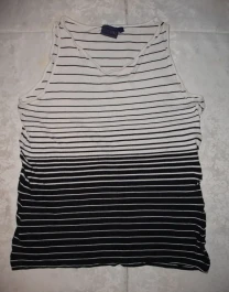 ФУТБОЛКА Biaggini М-ка. в біло-чорні горизонтальні смуги. Для дівчат.