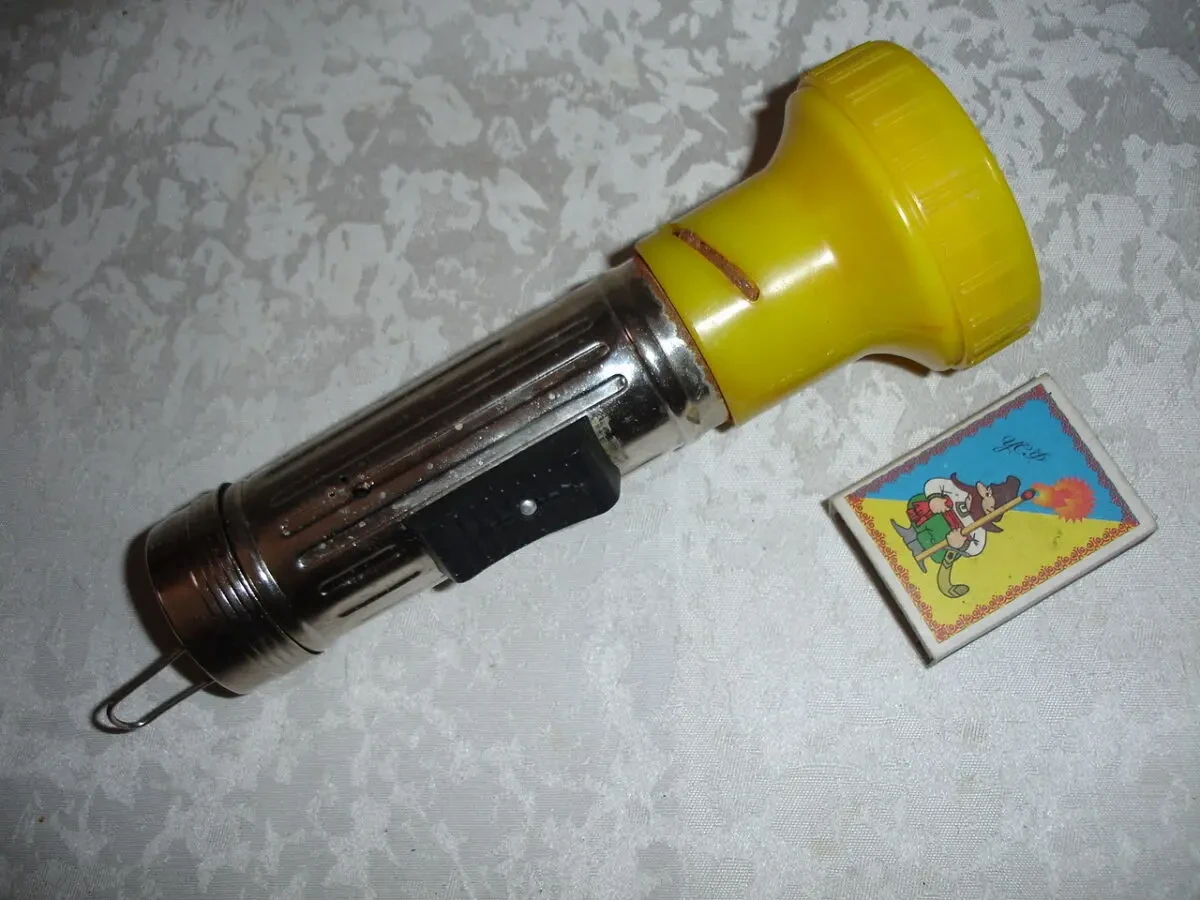 Фонарик/ЛІХТАРИК БН-0-015, ручний. На 2 батарейки. НОВИЙ. РАРИТЕТ. 2