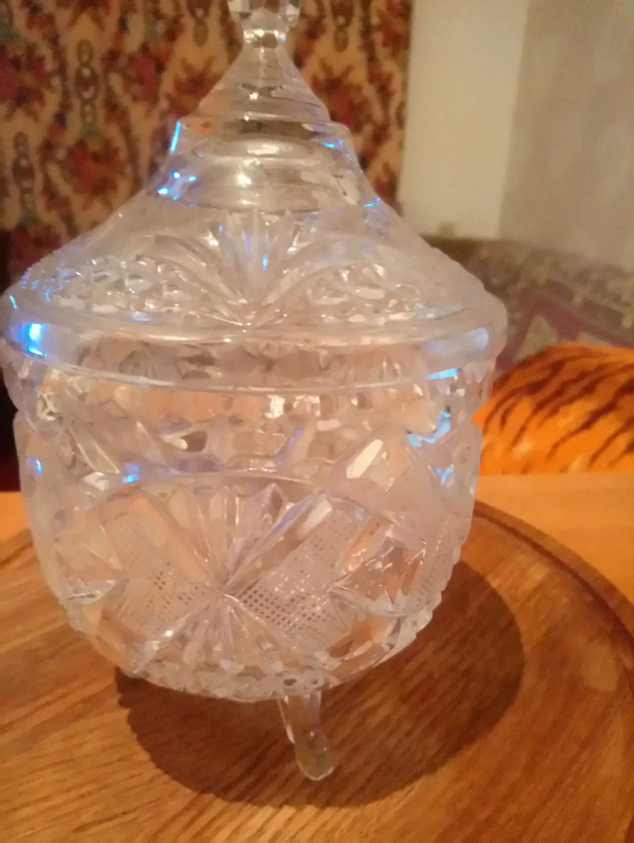 Красивая хрустальная КОНФЕТНИЦА с крышкой. Ретро 2
