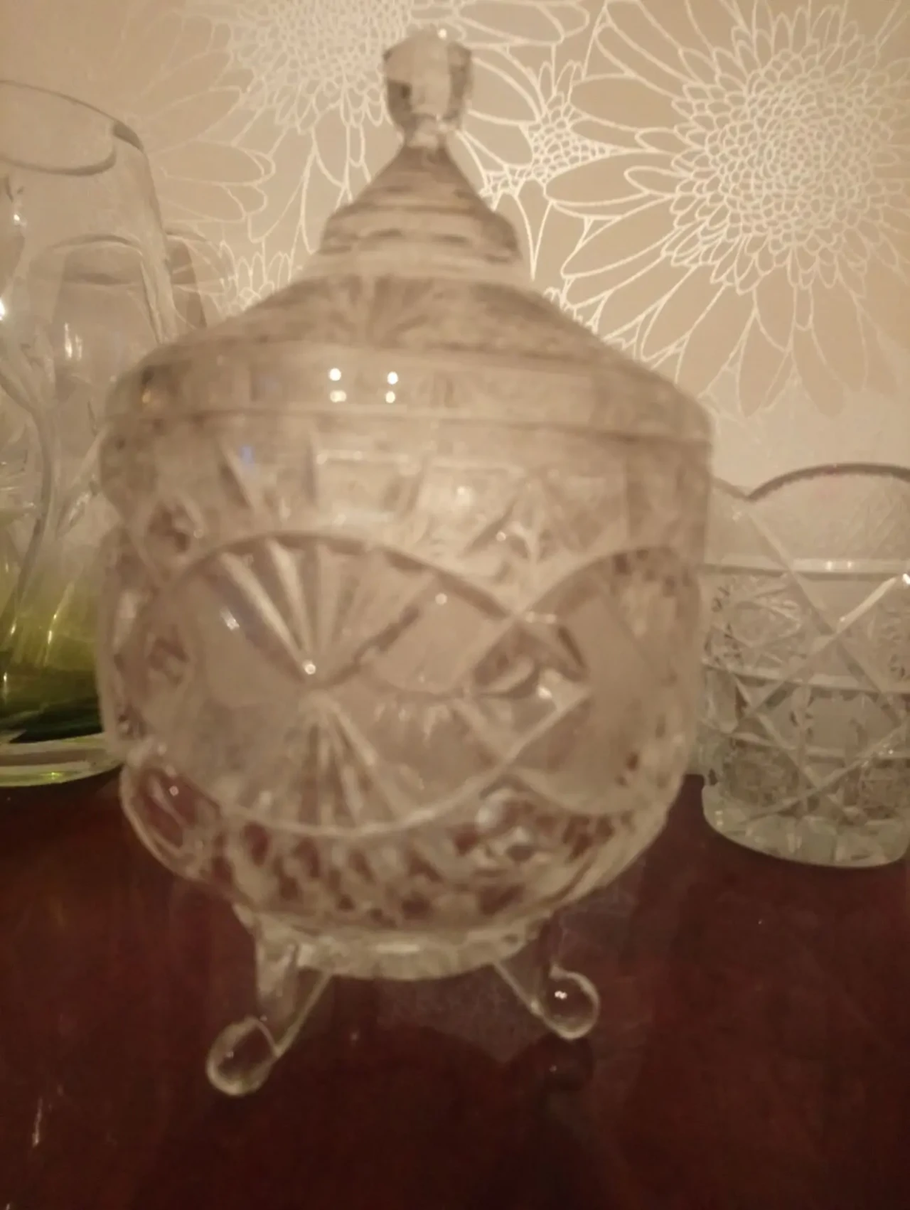 Красивая хрустальная КОНФЕТНИЦА с крышкой. Ретро 2