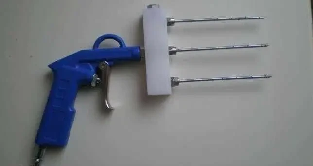 Пістолет для ін'єктування м'яса, птахів, риби.