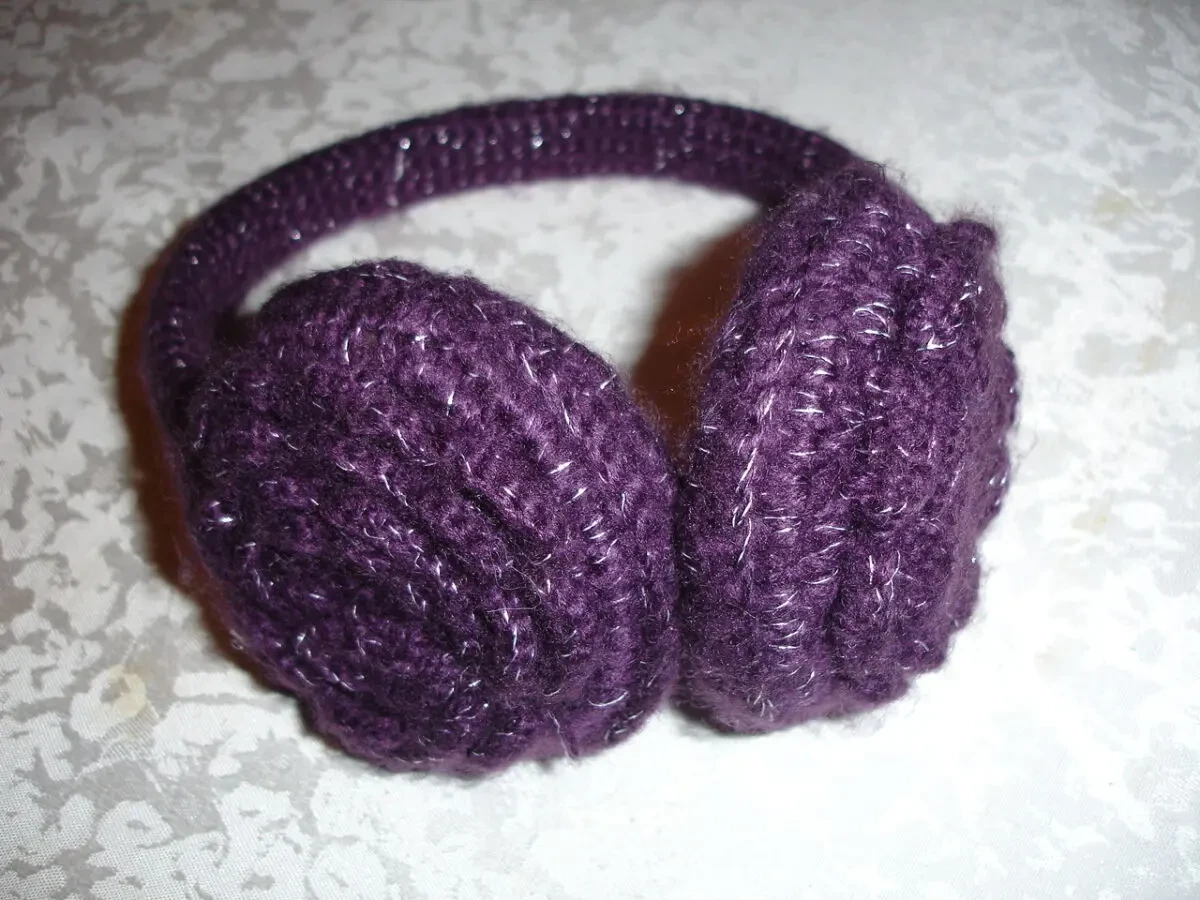 Ушки/ВУШКА утеплені, ФІОЛЕТОВІ, в'язані, теплі для дівчинки-підлітка.
