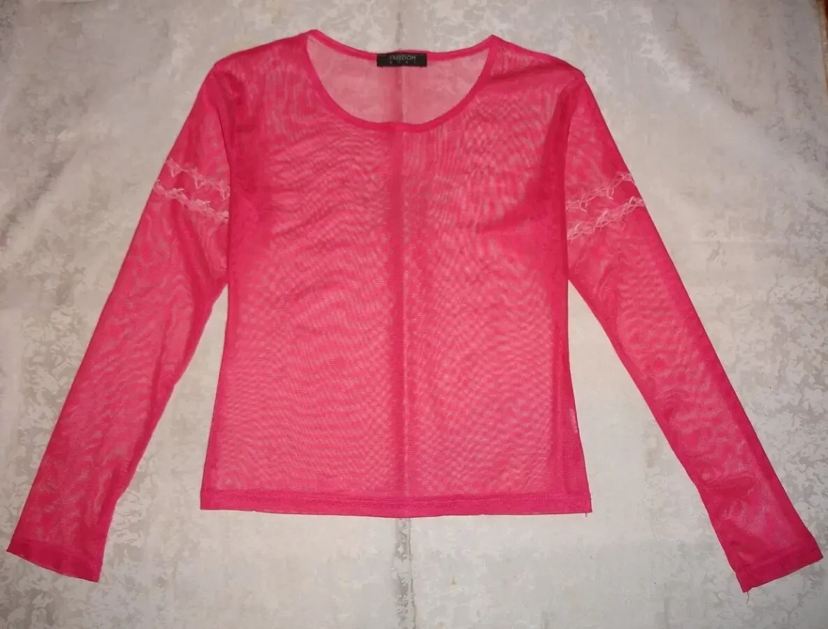 Блуза/БЛУЗКА-сітка 44 р., ЧЕРВОНА, довгий рукав, малюнок блідо-білий