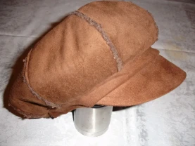 Шапка. КЕПКА/берет утеплений хутром, коричневий. Для дівчат.