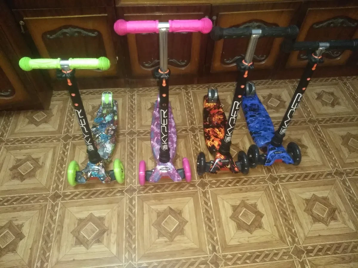 Самокат дитячий новий Максі від 2 до 8 років