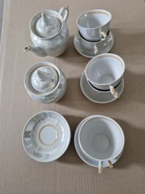 Сервіз чайний перламутровий на 6 персон.