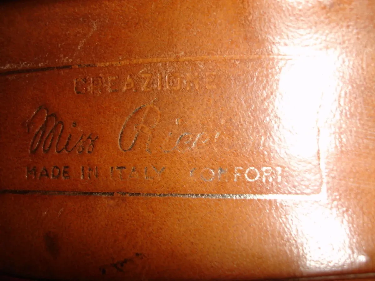 Босоножки/БОСОНІЖКИ 40р.(27см),червоні, ШКІРА,Італія,танкетка,відкриті 10