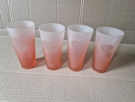 Стакани для напоїв