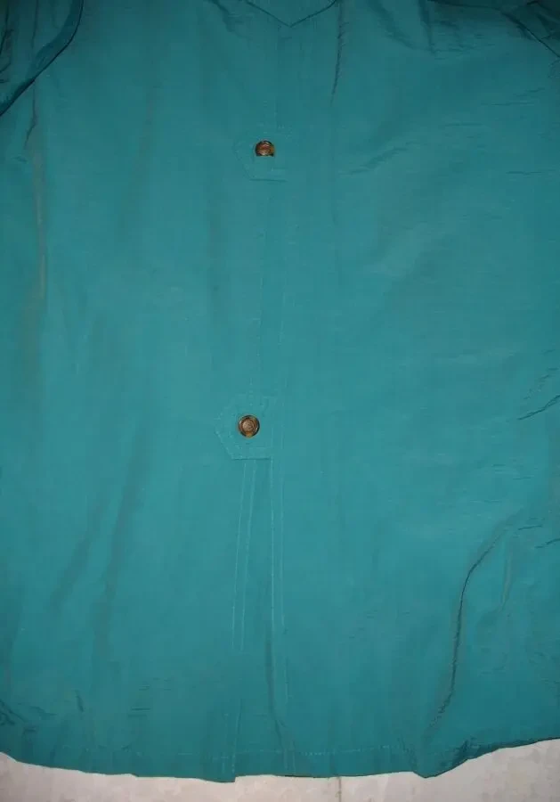 ПЛАЩ М-ка зелений, демісезон + єврозима, з поясом. Для дівчат. 10