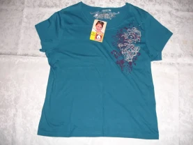 ФУТБОЛКА М-ка з вишивкою, НАТУРАЛЬНА, бірюзова. НОВА. Для дівчат.